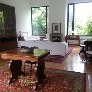 https://alla-dimora-dei-cedri.it-lombardy.com